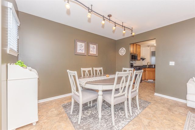215 Old Creek Drive, Saline, MI 48176