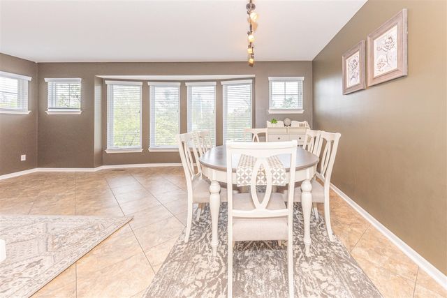 215 Old Creek Drive, Saline, MI 48176