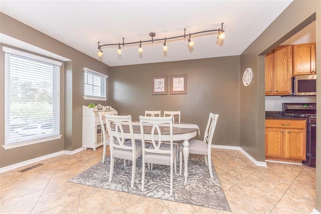 215 Old Creek Drive, Saline, MI 48176