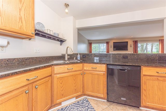215 Old Creek Drive, Saline, MI 48176