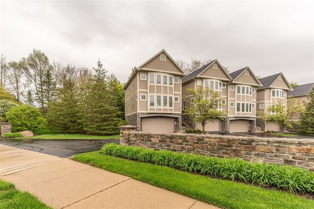 215 Old Creek Drive, Saline, MI 48176