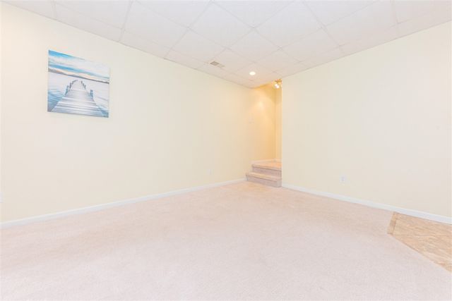 215 Old Creek Drive, Saline, MI 48176