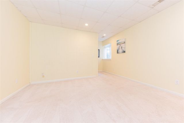 215 Old Creek Drive, Saline, MI 48176