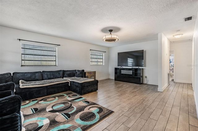 5960 89TH AVENUE N, Pinellas Park, FL 33782