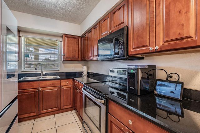 5960 89TH AVENUE N, Pinellas Park, FL 33782