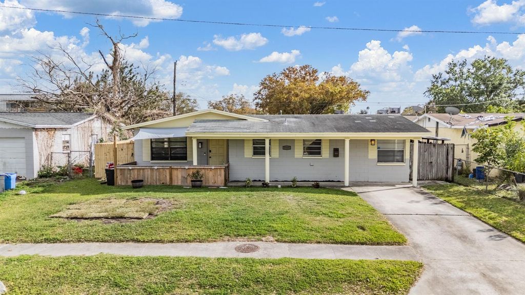 Image 32 of property listing at 5960 89TH AVENUE N, Pinellas Park, FL 33782