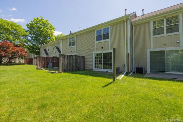 27 Creekside Circle, Spring Valley, NY 10977