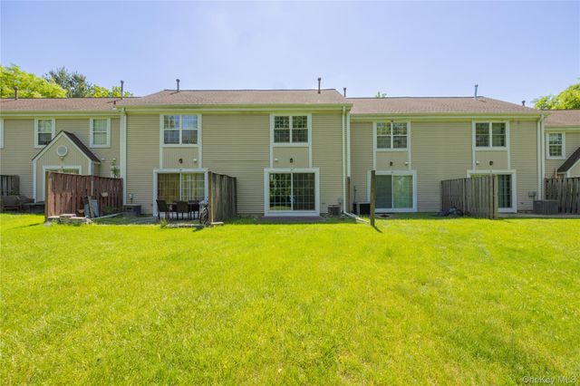 27 Creekside Circle, Spring Valley, NY 10977