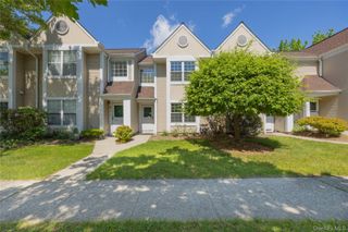 27 Creekside Circle, Spring Valley, NY 10977