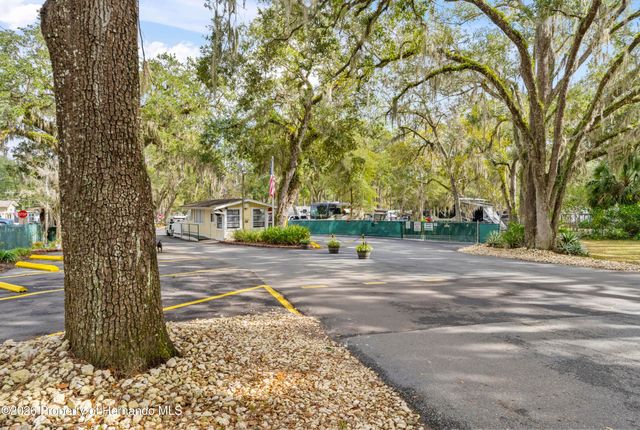 2092 Culbreath Road C77, Brooksville, FL 34602