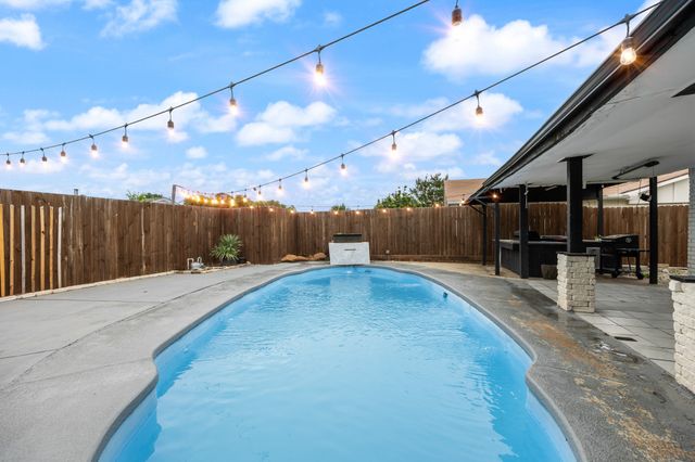 2709 High Plateau Drive, Garland, TX 75044