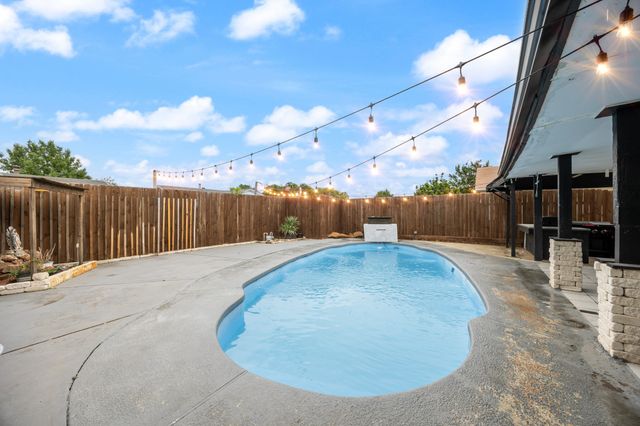 2709 High Plateau Drive, Garland, TX 75044