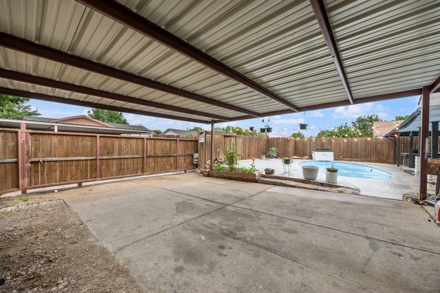 2709 High Plateau Drive, Garland, TX 75044