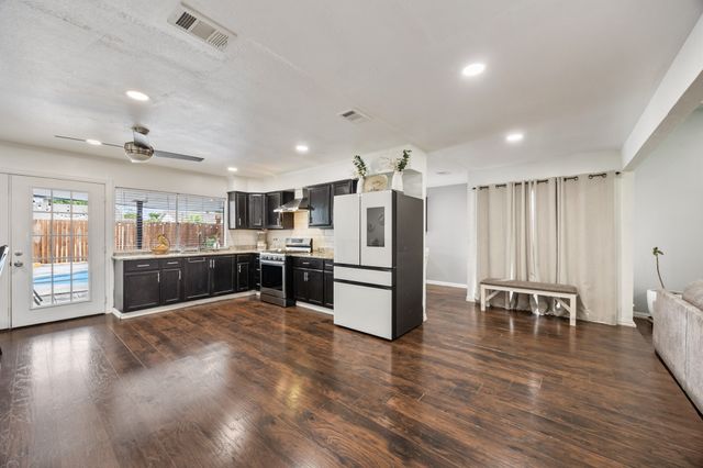 2709 High Plateau Drive, Garland, TX 75044