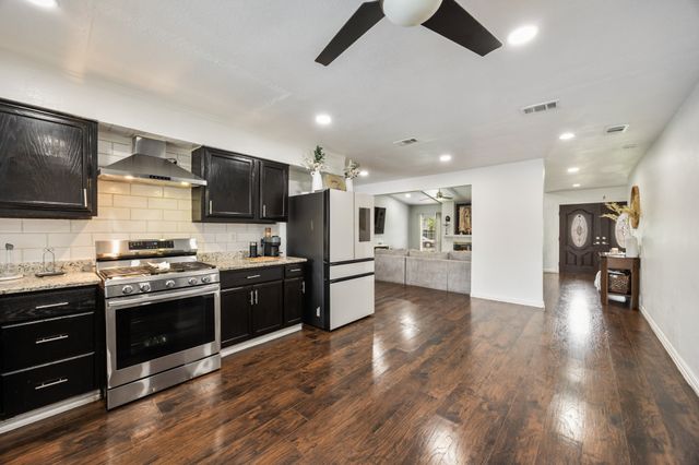 2709 High Plateau Drive, Garland, TX 75044