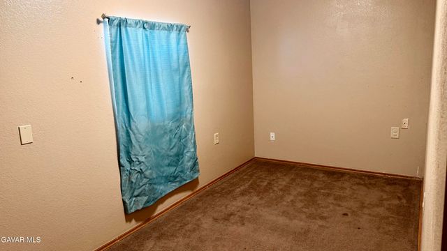4636 E Avenue H, Lancaster, CA 93535