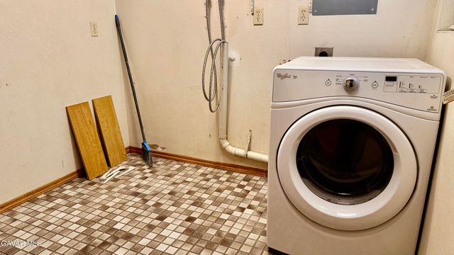4636 E Avenue H, Lancaster, CA 93535