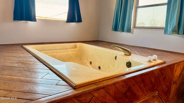 4636 E Avenue H, Lancaster, CA 93535