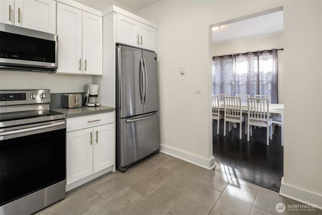 250 NE 50th Street, Seattle, WA 98105