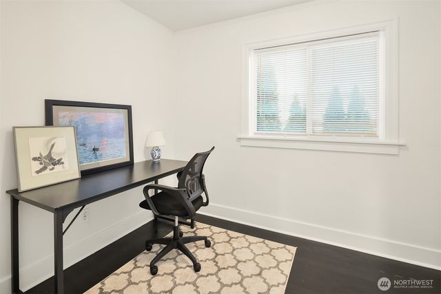 250 NE 50th Street, Seattle, WA 98105