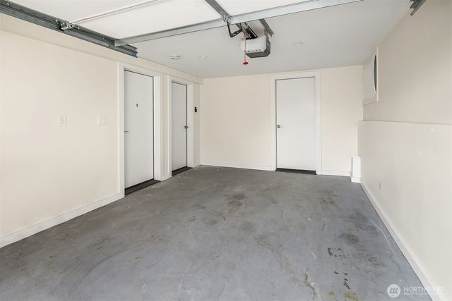 250 NE 50th Street, Seattle, WA 98105