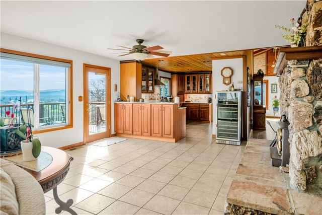 3774 Leal Drive, Lakeport, CA 95453