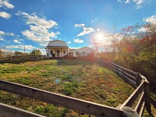 28841 Coshocton Road, Howard, OH 43028