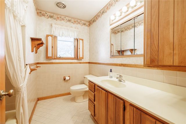 53 Pleasant Way, Perinton, NY 14526