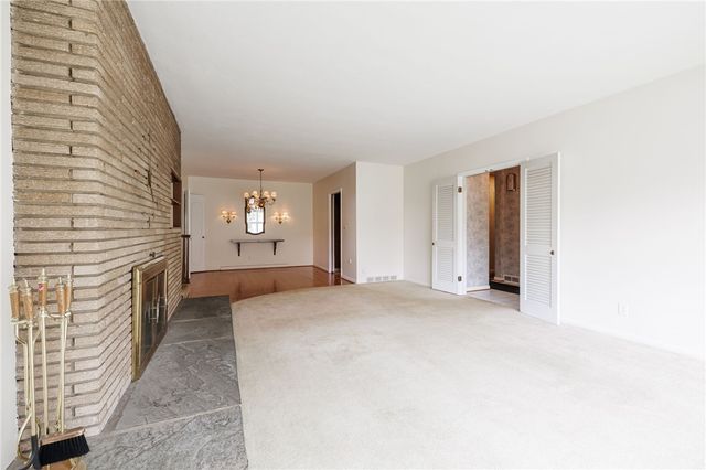 53 Pleasant Way, Perinton, NY 14526