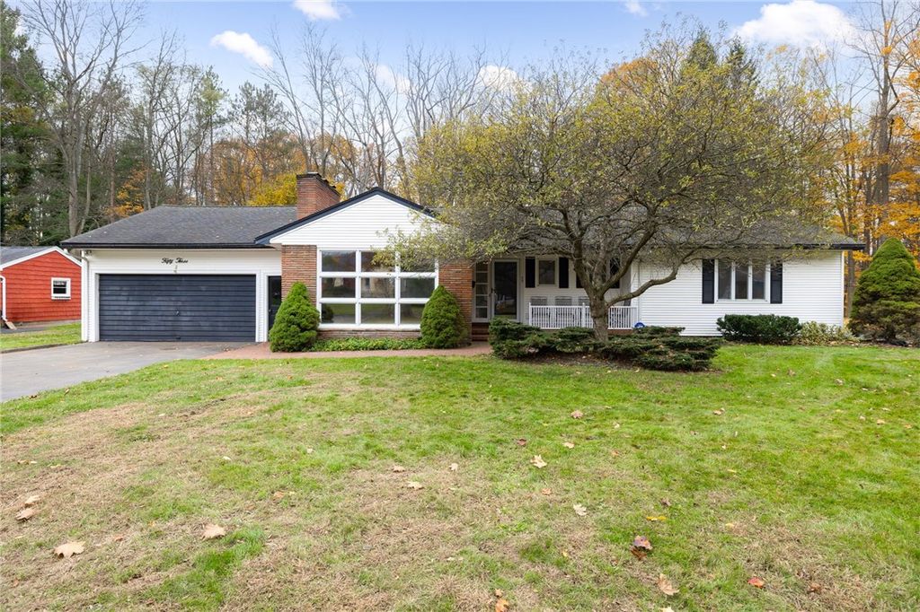 53 Pleasant Way, Perinton, NY 14526