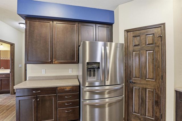 N9005 BLACKOAK STREET, Menasha, WI 54952