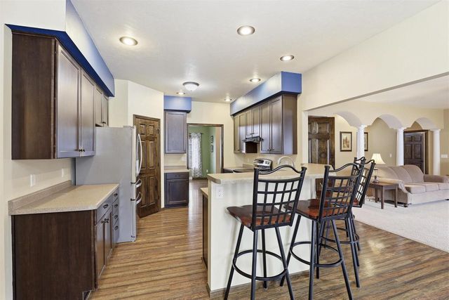 N9005 BLACKOAK STREET, Menasha, WI 54952