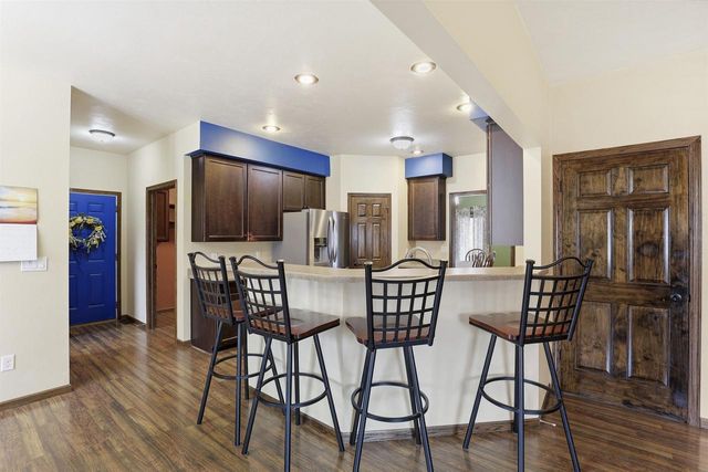 N9005 BLACKOAK STREET, Menasha, WI 54952