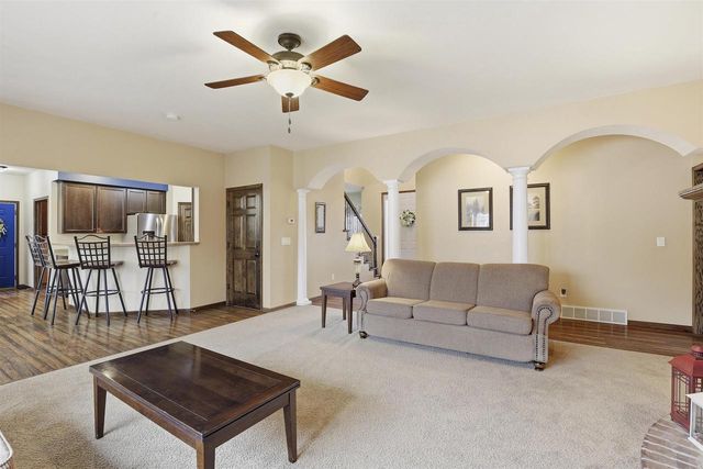 N9005 BLACKOAK STREET, Menasha, WI 54952