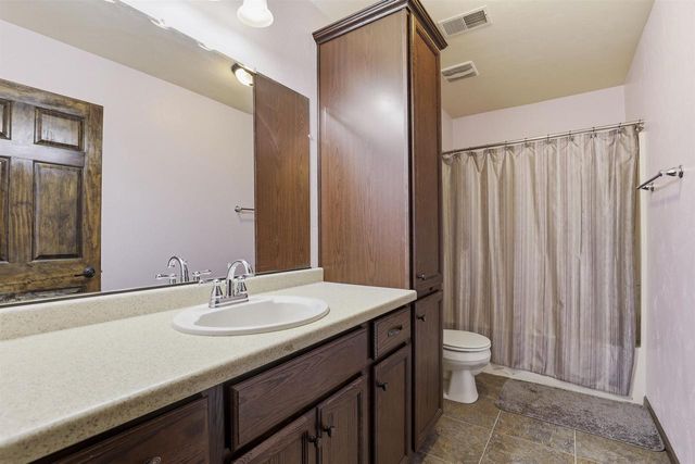 N9005 BLACKOAK STREET, Menasha, WI 54952