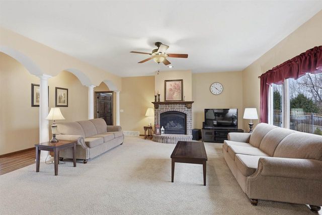 N9005 BLACKOAK STREET, Menasha, WI 54952