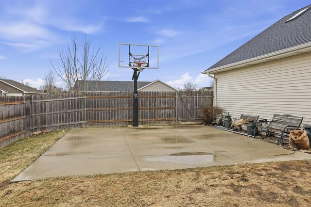 N9005 BLACKOAK STREET, Menasha, WI 54952