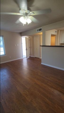 1213 Blanco Street W, Garland, TX 75040