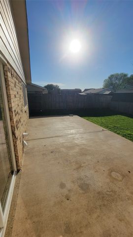 1213 Blanco Street W, Garland, TX 75040