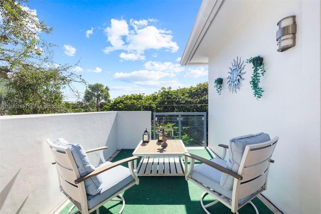 1317 NE 2nd St, Fort Lauderdale, FL 33301