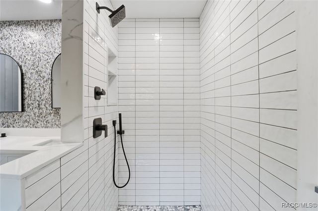 1729 SE 3rd Court, Crystal River, FL 34429