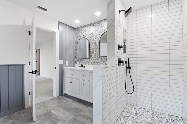 1729 SE 3rd Court, Crystal River, FL 34429