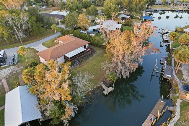 1729 SE 3rd Court, Crystal River, FL 34429