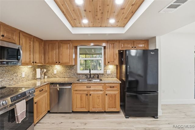 1729 SE 3rd Court, Crystal River, FL 34429