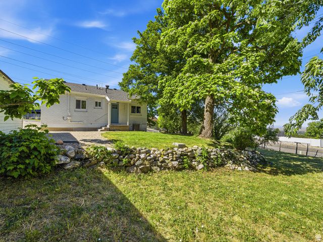 1107 E 300 S, Bountiful, UT 84010