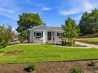 1107 E 300 S, Bountiful, UT 84010