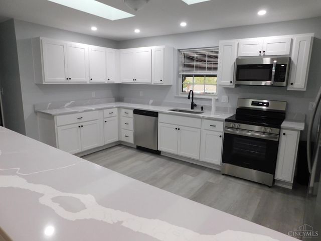 6662 Daleview Road, Colerain Twp, OH 45247