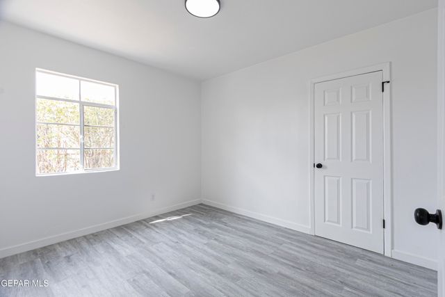 460 CHESAK Circle, El Paso, TX 79905