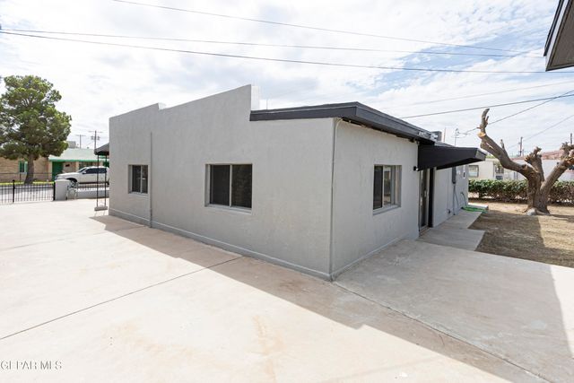 460 CHESAK Circle, El Paso, TX 79905