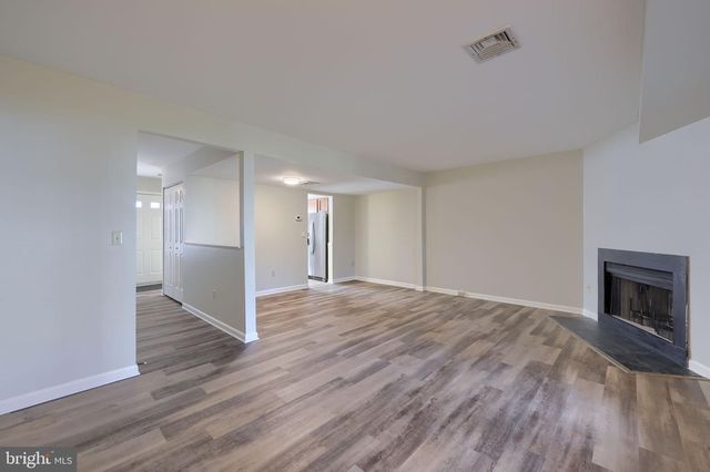 305 BARRINGTON CT, Palmyra, PA 17078